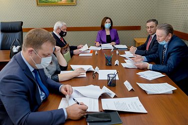 Проект областного бюджета и годовой отчет о его исполнении будут выносить на общественные обсуждения